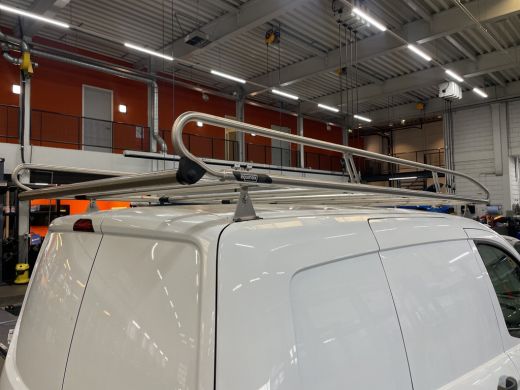 Ford Transit Courier 1.5 TDCI Trend | Dealer onderhouden | Betimmerd | Imperiaal | 2 x Schuifdeur ActivLease financial lease