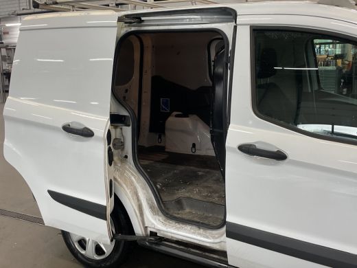 Ford Transit Courier 1.5 TDCI Trend | Dealer onderhouden | Betimmerd | Imperiaal | 2 x Schuifdeur ActivLease financial lease