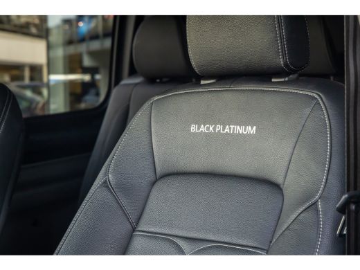 Ford Transit Custom 320 2.5 PHEV L2H1 Limited Black Platinum Dubbel Cabine | DEMO-DEAL | 360 camera | Leder | Cruise ... ActivLease financial lease