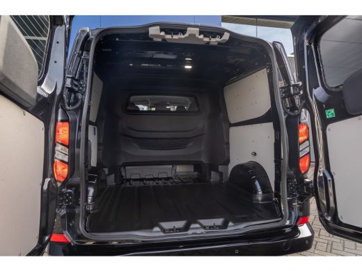 Ford Transit Custom 320 2.5 PHEV L2H1 Limited Black Platinum Dubbel Cabine | DEMO-DEAL | 360 camera | Leder | Cruise ... ActivLease financial lease