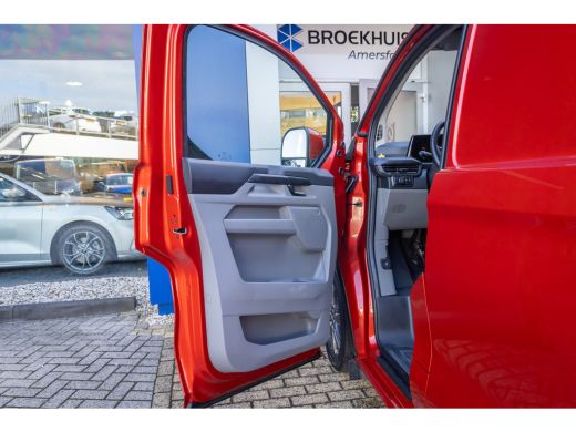 Ford Transit Custom 320 2.5 PHEV L2H1 Limited | Camera | Apple Carplay/Android Auto | Cruise adaptief | Keyless entry... ActivLease financial lease