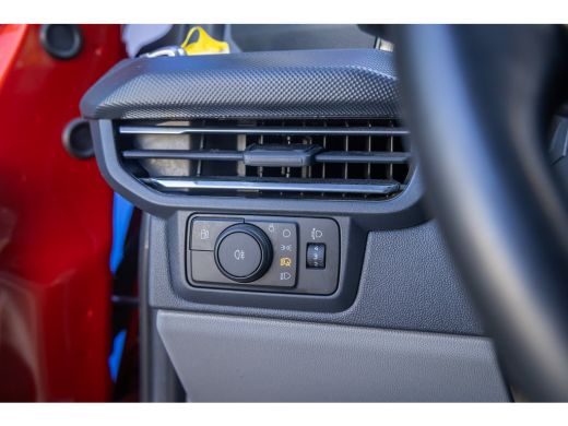 Ford Transit Custom 320 2.5 PHEV L2H1 Limited | Camera | Apple Carplay/Android Auto | Cruise adaptief | Keyless entry... ActivLease financial lease