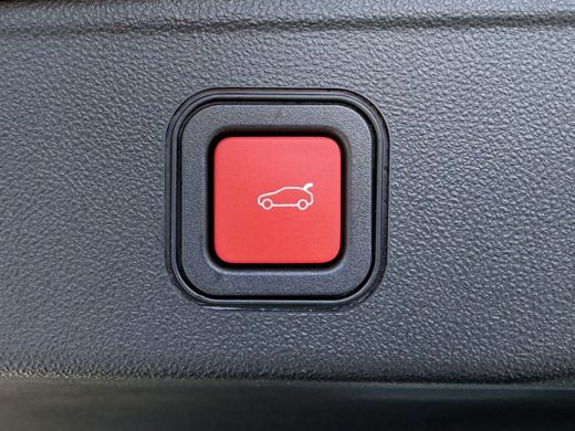 Jeep Avenger 100pk Altitude (Camera - Keyless Entry - Adaptieve Cruise Controle - Elektrische Klep - JBL - LED... ActivLease financial lease