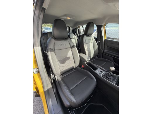 Jeep Avenger 100pk Altitude (Camera - Keyless Entry - Adaptieve Cruise Controle - Elektrische Klep - JBL - LED... ActivLease financial lease
