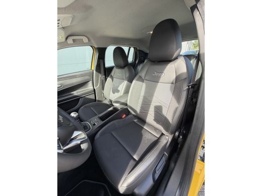 Jeep Avenger 100pk Altitude (Camera - Keyless Entry - Adaptieve Cruise Controle - Elektrische Klep - JBL - LED... ActivLease financial lease