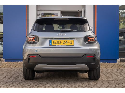 Jeep Avenger Altitude 54 kWh | Adaptive Cruise Control | Parkeersensoren achter | Full-LED koplampen | Apple C... ActivLease financial lease