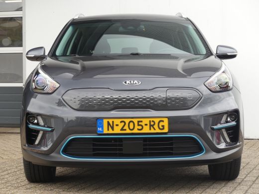 Kia e-Niro DynamicLine 64 kWh | SOH 92% | ADAPTIVE CRUISE | CAMERA | PARKEERSENSOREN | NAVI | LMV 17" | APPL... ActivLease financial lease