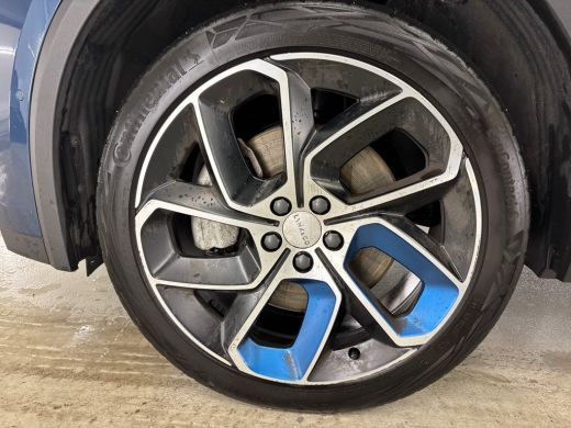 Lynk & Co 01 1.5 262pk Plug-in Stuur+Stoelverw Zwarte Hemel Adapt.Cruise ActivLease financial lease
