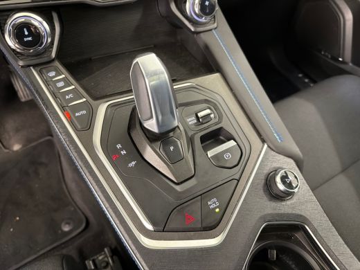 Lynk & Co 01 1.5 262pk Plug-in Stuur+Stoelverw Zwarte Hemel Adapt.Cruise ActivLease financial lease