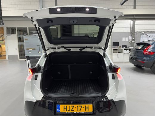 Lynk & Co 02 More 66 kWh | ORIGINEEL NEDERLANDSE AUTO | 445 km elektrisch bereik | 360&ordm; Camera | Harman/Kardon... ActivLease financial lease