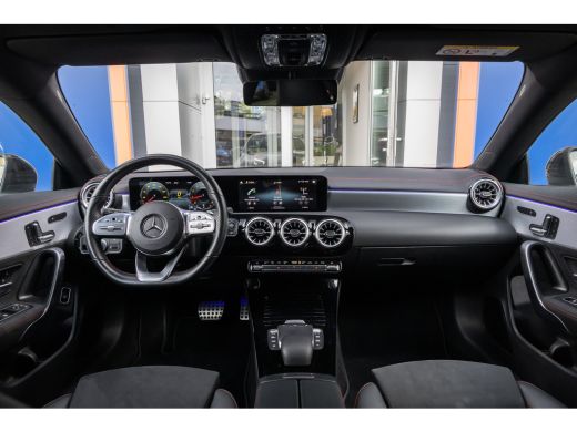 Mercedes-Benz CLA Shooting Brake 180 Business Solution AMG | Panoramadak | Stoelverwarming | Apple Carplay/Android ... ActivLease financial lease