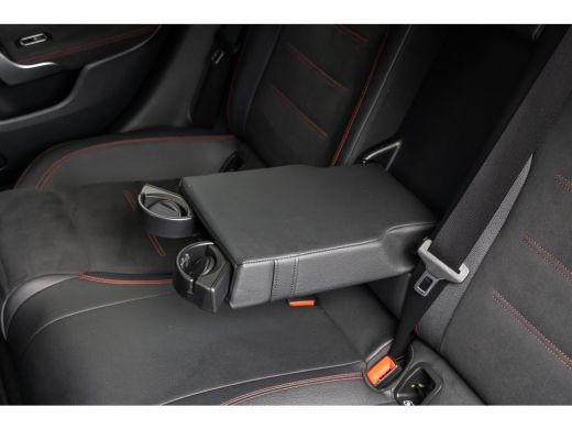 Mercedes-Benz CLA Shooting Brake 180 Business Solution AMG | Panoramadak | Stoelverwarming | Apple Carplay/Android ... ActivLease financial lease