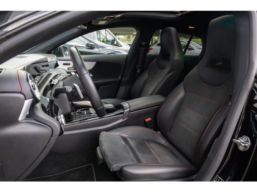 Mercedes-Benz CLA Shooting Brake 180 Business Solution AMG | Panoramadak | Stoelverwarming | Apple Carplay/Android ... ActivLease financial lease