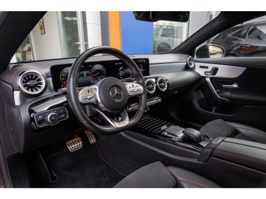 Mercedes-Benz CLA Shooting Brake 180 Business Solution AMG | Panoramadak | Stoelverwarming | Apple Carplay/Android ... ActivLease financial lease