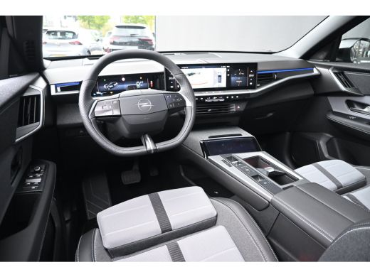 Opel Grandland Business Edition 97 kWh Long Range DEMO-DEAL! Tot 8 Jaar Garantie! | Schuif-/Kanteldak | FOCAL | ... ActivLease financial lease