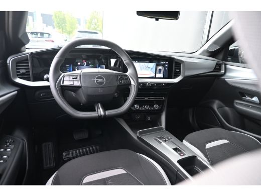 Opel Mokka-e Edition 54 kWh 156pk | Navigatie | Climate Control | Dodehoekdetectie | Achteruitrijcamera | Draa... ActivLease financial lease