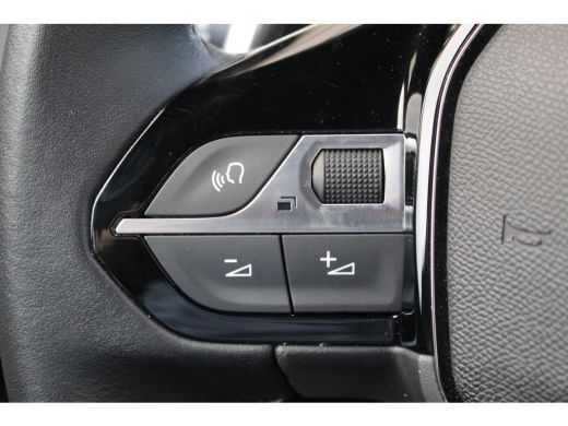 Peugeot 2008 1.2 Hybrid 145 Style | Climate & Cruise C. | CarPlay | LED | DAB + | | Climate & Cruise C. | CarP... ActivLease financial lease