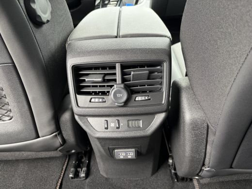 Peugeot 5008 1.2 GT HYBRID 136 7 PERSOONS| VAN:33.900,- VOOR:29.877,- UW HERFSTVOORDEEL:4.023,-| ADAPTIVE CRUI... ActivLease financial lease