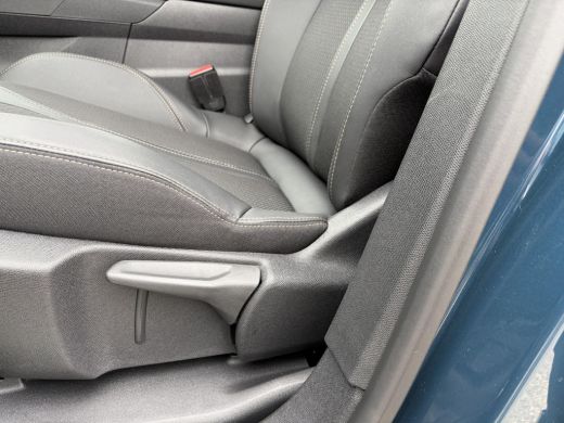 Peugeot 5008 1.2 GT HYBRID 136 7 PERSOONS| VAN:33.900,- VOOR:29.877,- UW HERFSTVOORDEEL:4.023,-| ADAPTIVE CRUI... ActivLease financial lease