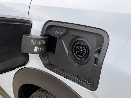Peugeot 5008 Plug-in Hybrid 225 GT Exclusive 5p | 8 Jaar Garantie | Schuifdak | Adapt. Cruise | Nappa Leder | ... ActivLease financial lease