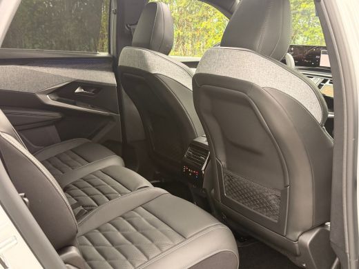Peugeot 5008 Plug-in Hybrid 225 GT Exclusive 5p | 8 Jaar Garantie | Schuifdak | Adapt. Cruise | Nappa Leder | ... ActivLease financial lease