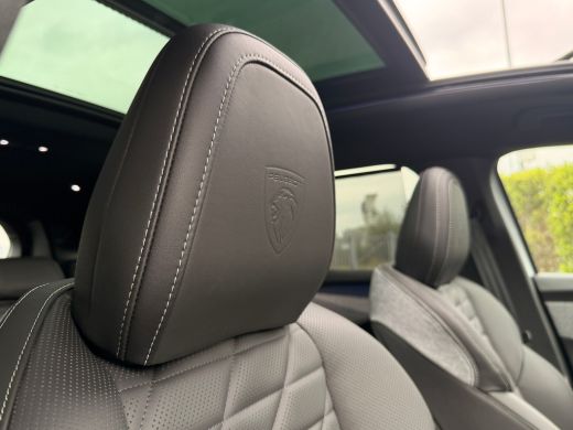 Peugeot 5008 Plug-in Hybrid 225 GT Exclusive 5p | 8 Jaar Garantie | Schuifdak | Adapt. Cruise | Nappa Leder | ... ActivLease financial lease