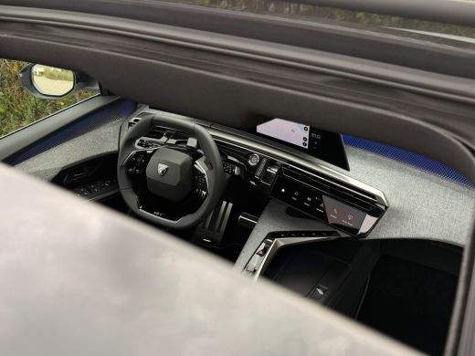 Peugeot 5008 Plug-in Hybrid 225 GT Exclusive 5p | 8 Jaar Garantie | Schuifdak | Adapt. Cruise | Nappa Leder | ... ActivLease financial lease