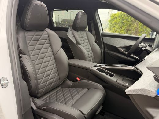 Peugeot 5008 Plug-in Hybrid 225 GT Exclusive 5p | 8 Jaar Garantie | Schuifdak | Adapt. Cruise | Nappa Leder | ... ActivLease financial lease