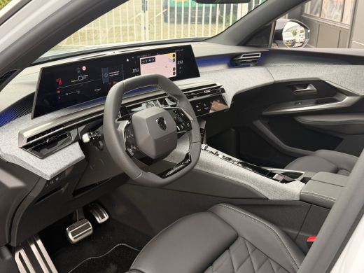 Peugeot 5008 Plug-in Hybrid 225 GT Exclusive 5p | 8 Jaar Garantie | Schuifdak | Adapt. Cruise | Nappa Leder | ... ActivLease financial lease