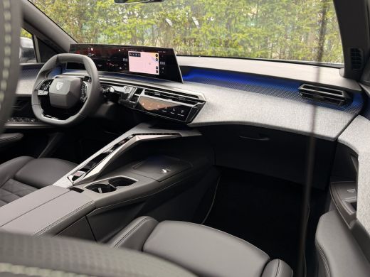 Peugeot 5008 Plug-in Hybrid 225 GT Exclusive 5p | 8 Jaar Garantie | Schuifdak | Adapt. Cruise | Nappa Leder | ... ActivLease financial lease