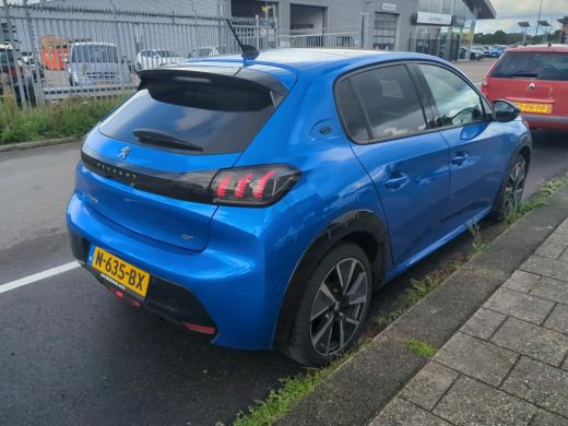 Peugeot e-208 EV GT 350 50 kWh | Fase 3 laden | Panoramadak | Navigatie | Camera | Apple carplay | NL auto | Fu... ActivLease financial lease