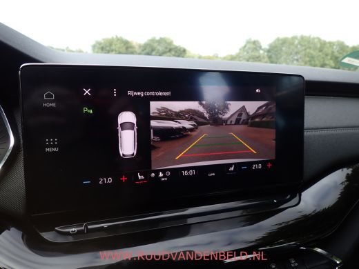Skoda Octavia Combi 1.5 e-TSI / ACC / CARPLAY / KEYLESS / CAMERA / SFEERVERLICHTING ActivLease financial lease