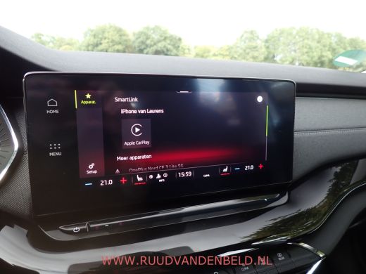 Skoda Octavia Combi 1.5 e-TSI / ACC / CARPLAY / KEYLESS / CAMERA / SFEERVERLICHTING ActivLease financial lease
