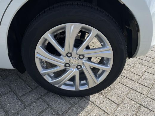 Suzuki Swift 1.2 Select Smart Hybrid | Garantie tot 2034 | Dode hoek | Achteruitrijcamera | Cruise | ActivLease financial lease