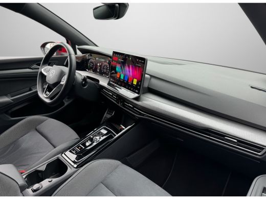 Volkswagen Golf 1.5 eHybrid 204PK PHEV 50 JAREN EDITIE CAMERA/ALCANTARA/TREKHAAK/HEAD-UP ActivLease financial lease