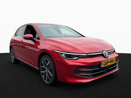 Volkswagen Golf 1.5 eHybrid 204PK PHEV 50 JAREN EDITIE CAMERA/ALCANTARA/TREKHAAK/HEAD-UP ActivLease financial lease