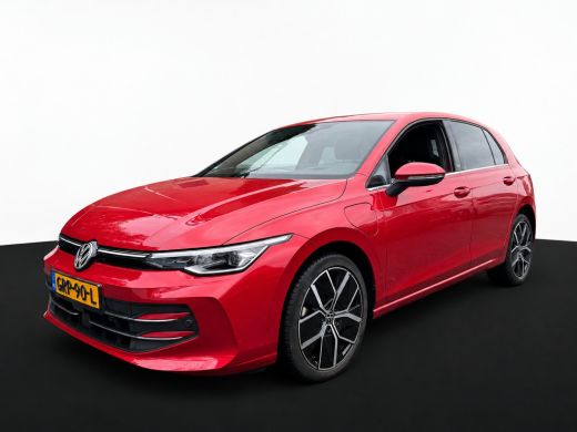 Volkswagen Golf 1.5 eHybrid 204PK PHEV 50 JAREN EDITIE CAMERA/ALCANTARA/TREKHAAK/HEAD-UP ActivLease financial lease