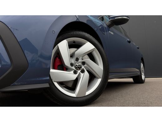Volkswagen Golf 1.5 eHybrid 272pk GTE | Trekhaak | Achteruitrijcamera | Adaptive Cruise | Head-up | Carplay | 17" | ActivLease financial lease