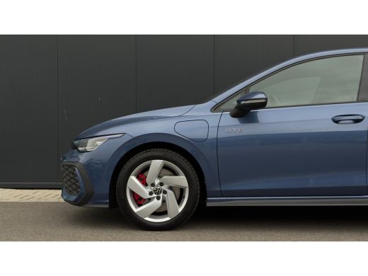Volkswagen Golf 1.5 eHybrid 272pk GTE | Trekhaak | Achteruitrijcamera | Adaptive Cruise | Head-up | Carplay | 17" | ActivLease financial lease