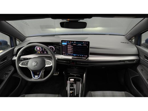 Volkswagen Golf 1.5 eHybrid 272pk GTE | Trekhaak | Achteruitrijcamera | Adaptive Cruise | Head-up | Carplay | 17" | ActivLease financial lease