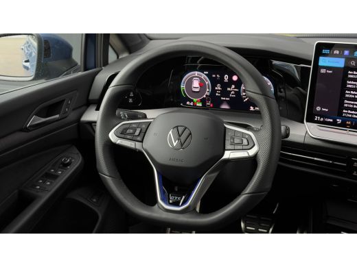 Volkswagen Golf 1.5 eHybrid 272pk GTE | Trekhaak | Achteruitrijcamera | Adaptive Cruise | Head-up | Carplay | 17" | ActivLease financial lease