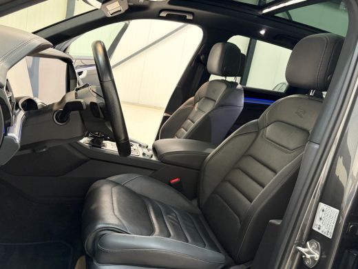 Volkswagen Touareg R 3.0 TSi eHybrid 462pk | Luchtvering | Pano | Trekhaak ActivLease financial lease