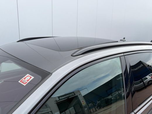 Volkswagen Touareg R 3.0 TSi eHybrid 462pk | Luchtvering | Pano | Trekhaak ActivLease financial lease