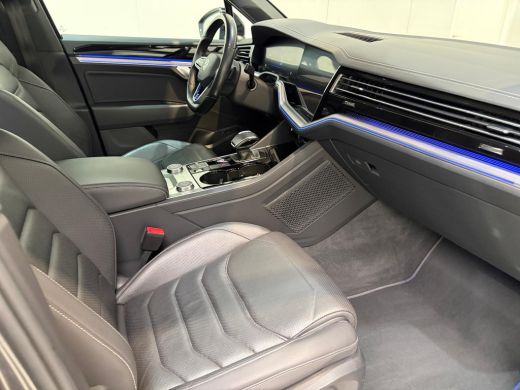Volkswagen Touareg R 3.0 TSi eHybrid 462pk | Luchtvering | Pano | Trekhaak ActivLease financial lease