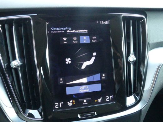 Volvo  V60 2.0 B3 Momentum Advantage | Achteruitrijcamera | Apple Carplay/Android Auto|telefoonintegratie pr... ActivLease financial lease