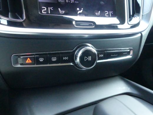 Volvo  V60 2.0 B3 Momentum Advantage | Achteruitrijcamera | Apple Carplay/Android Auto|telefoonintegratie pr... ActivLease financial lease