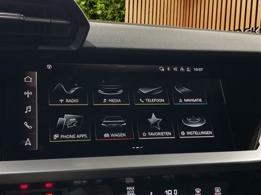 Audi A3 Sportback 30 TFSI Advanced edition | Adaptive Cruise | Zwart optiek | Sportstoelen | LED | Stoelv... ActivLease financial lease