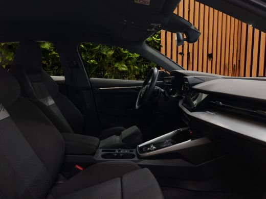 Audi A3 Sportback 30 TFSI Advanced edition | Adaptive Cruise | Zwart optiek | Sportstoelen | LED | Stoelv... ActivLease financial lease