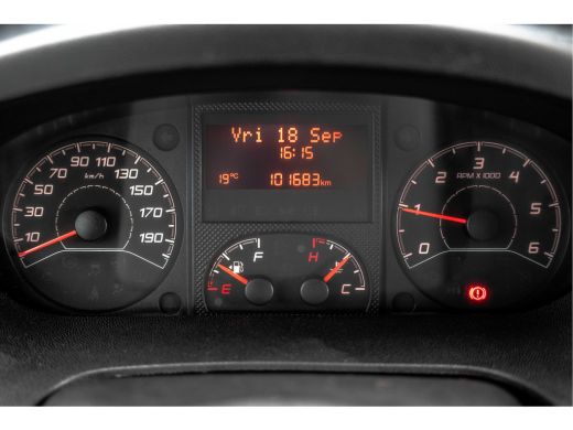 Citroën Jumper 2.2 BlueHDi 140 L2H2 | Camera | Cruise | 1e Eigenaar | Navi | Airco | Trekhaak ActivLease financial lease