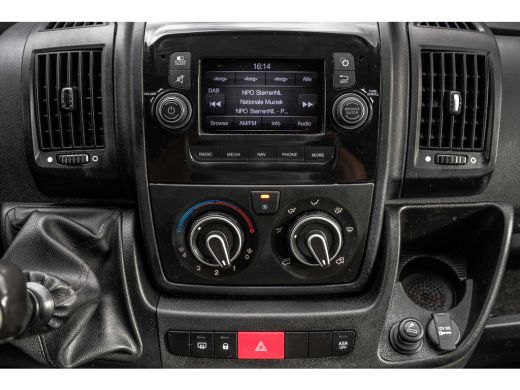 Citroën Jumper 2.2 BlueHDi 140 L2H2 | Camera | Cruise | 1e Eigenaar | Navi | Airco | Trekhaak ActivLease financial lease